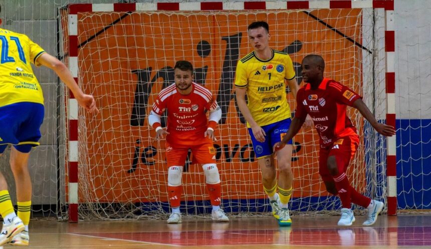 1.FINÁLE PLAY-OFF: Obhajca z Lučenca vstúpil do finálovej série s Košicami víťazstvom 6:0