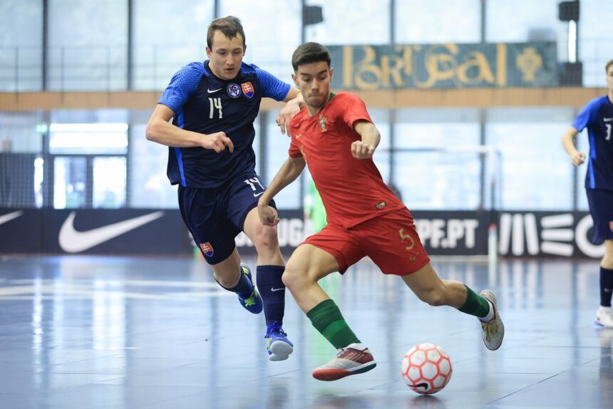 Zverenci R.Bača a A.Brunovského ukončili boje v kvalifikácii o EURO prehrou s domácim Portugalskom