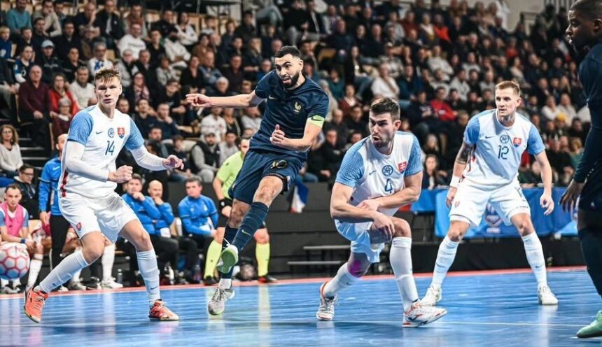 Francúzi dominovali v Lavale nad Slovákmi a postúpili priamo na MS vo futsale do Uzbekistanu