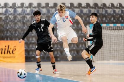 Slovenská U-19 zdolala Nemecko 5:1, v nedeľu musí zdolať favorita z Talianska