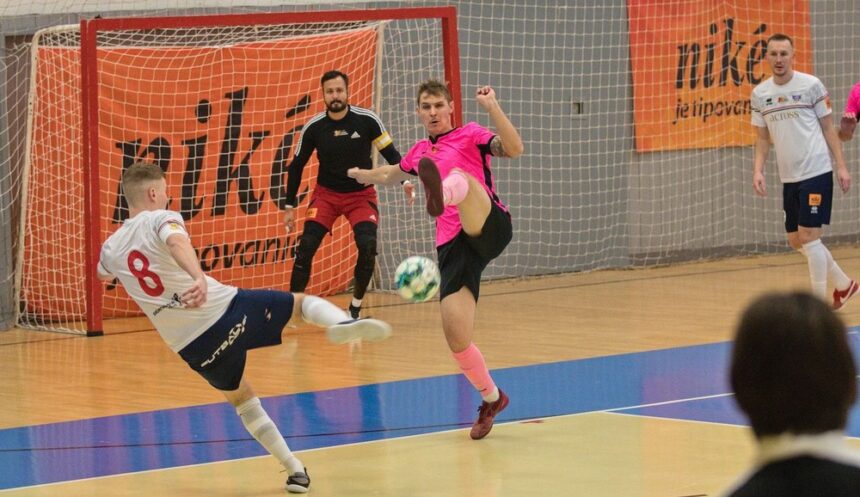 Dohrávka 10.kola Niké Futsal Extraligy: Akadémia Pineroly nenašla opäť recept na domáce Komárno