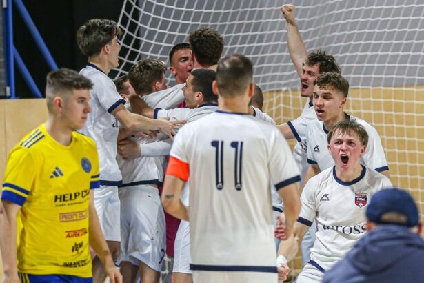 PLAY-OFF: Pinerola vyradila po penaltách Košice, Prešov šokoval v Šuranoch Nové Zámky