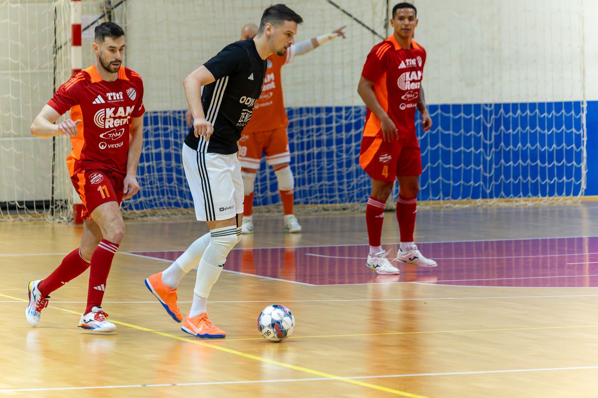 lučenec_4FSC.jpg