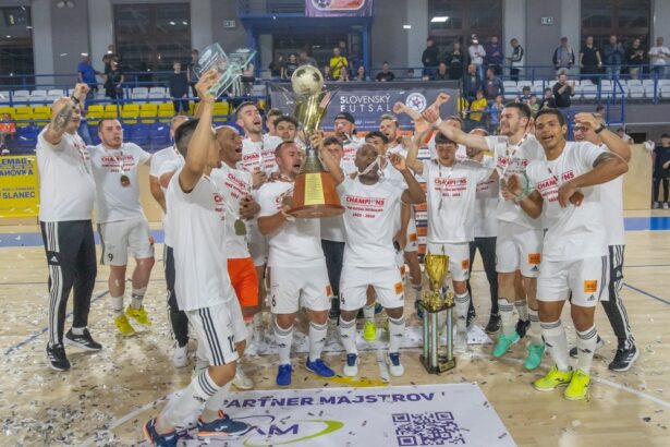 4.FINÁLE PLAY-OFF: Lučenec zvládol štvrtý zápas v Košiciach a je majstrom Slovenska