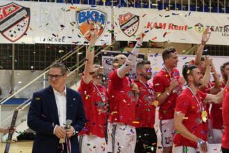 PLAY-OFF: Vyraďovacia fáza štartuje už v piatok, o titul zabojuje osem tímov, baráž sa hrať nebude