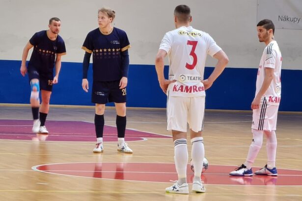 PLAY-OFF 1/2-finále: Lučenec zdolal Prievidzu 4:0, B.Bystrica Podpor Pohyb až po predĺžení