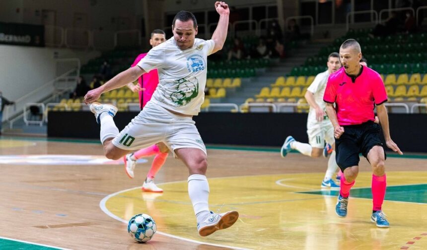 Reštart extraligy 1.SLF s príchuťou šestnástich gólov v zápase Levíc s Komárnom