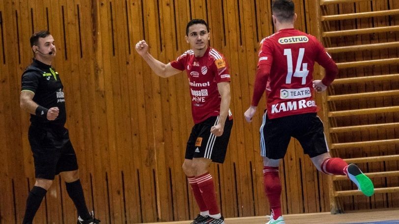 Dohrávka 11.kola Niké Futsal Extraligy: MIMEL Lučenec vydrel tesné víťazstvo z palubovky Pineroly