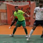 Dohrávka 2.kola NFE: Duel dvoch rozdielnych polčasov v N.Zámkoch vyhrala akadémia Pineroly