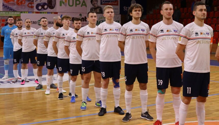 Dohrávka 12.kola Niké Futsal Extraligy: Pinerola po prestávke otočila derby na palubovke 4FSC FTVŠ