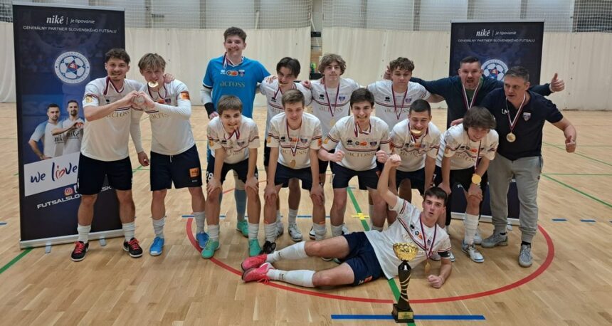 Extraliga U-20: Akadémia Pineroly Bratislava ovládla súťaž bez jedinej prehry