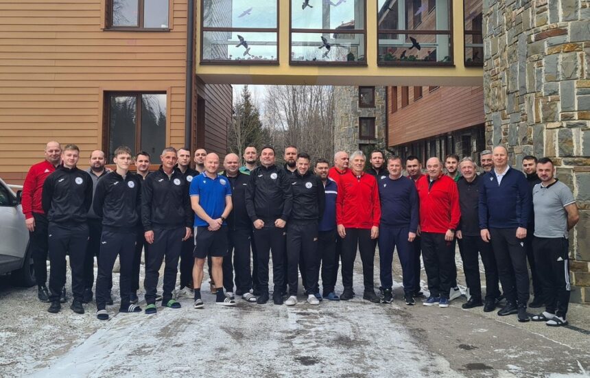Rozhodcovia a delegáti Slovenského futsalu absolvovali v Kežmarských Žľaboch zimný seminár