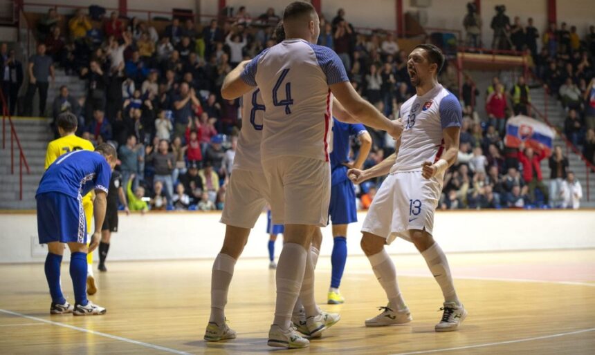 Prvý cieľ splnený. Slováci otočili v Lučenci kvalifikačný duel s Moldavskom a zvíťazili 3:2