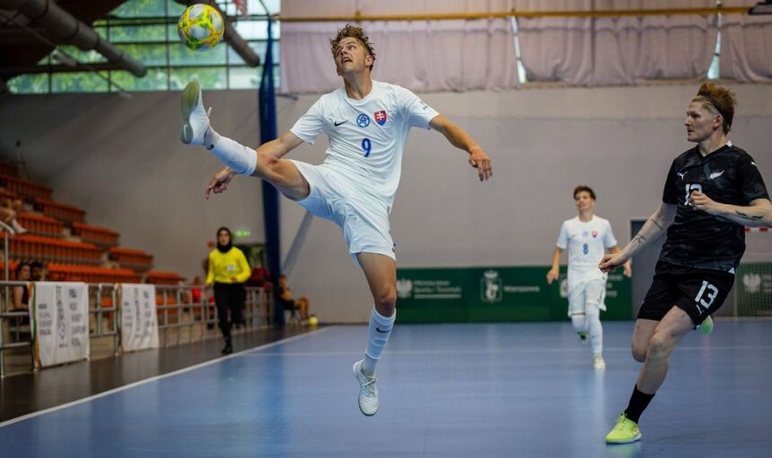 Slováci vstúpili do Akademických MS víťazstvom 4:1 nad Novým Zélandom, hetrik Köteleša