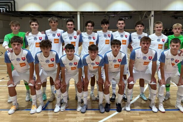 Reprezentačná devätnástka v Šamoríne odohrala dva prípravné zápasy s extraligistami