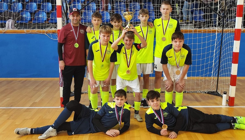 u15-fazilina-striebro.jpg