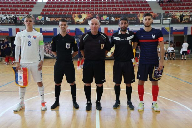 Zverenci Richarda Bača potrápili v deväťgólovom zápase favorizovaného galského kohúta